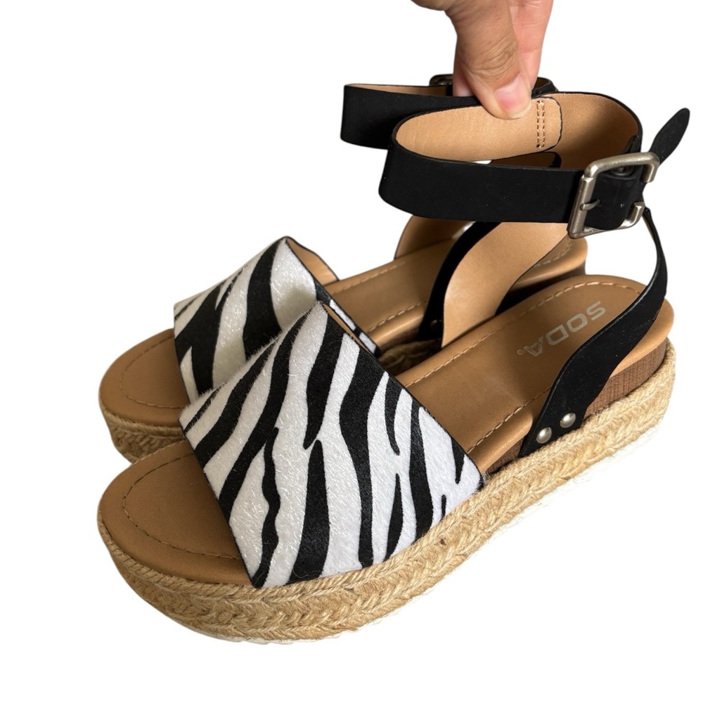 Soda Zebra Print Black and White Sandals, size 7